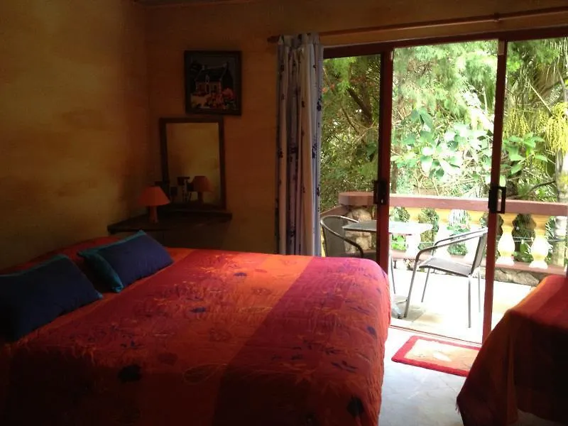Le Triskell - Guest House Anse aux Pins Hotel
